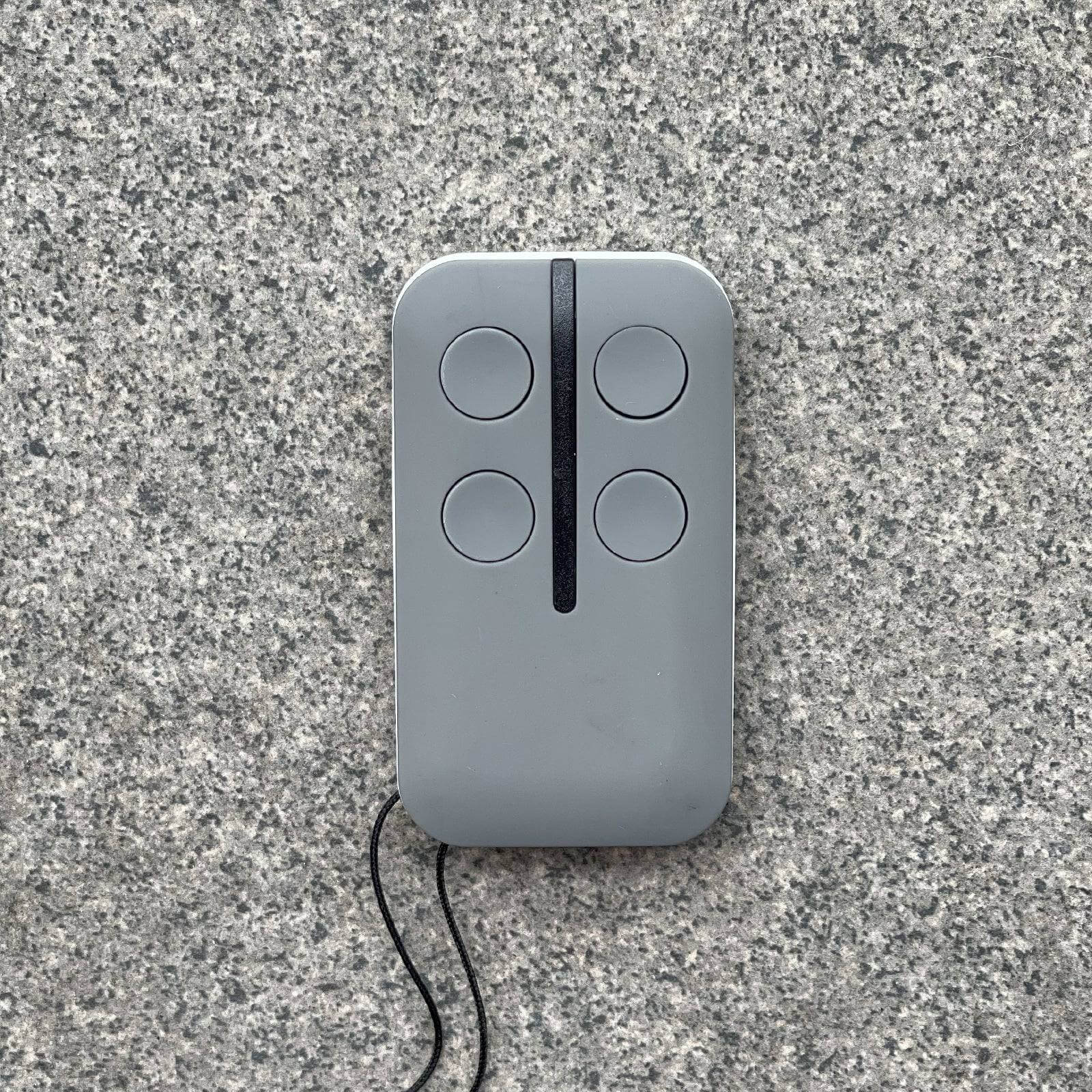 ATA PTX4 Replacement Remote for Garageway compatible with various GDO models, not PTX5v1 or PX5V2. Includes battery and key ring.
