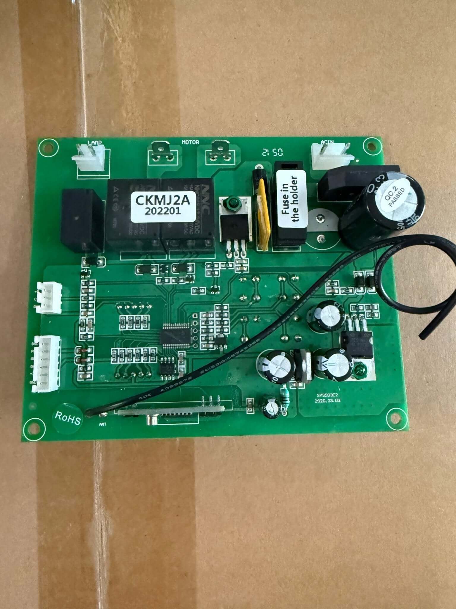 Casar 800 PCB print circuit control board for Garageway garage door opener, easy installation, reliable and durable.
